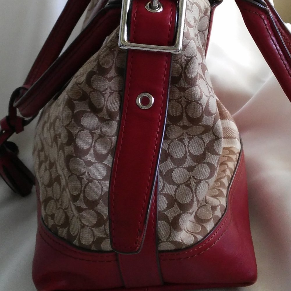 Coach Legacy Signature Molly Satchel - Picture 5 of 9